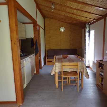Chalet en bordure de forêt Signy-le-Petit Extérieur photo